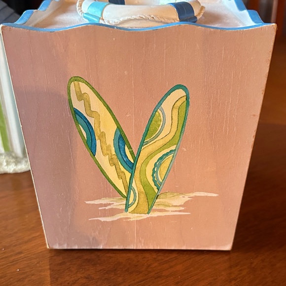 Croscill Ocean Surfer Themed Tissue Box and Soap Pump Set - Picture 4 of 12